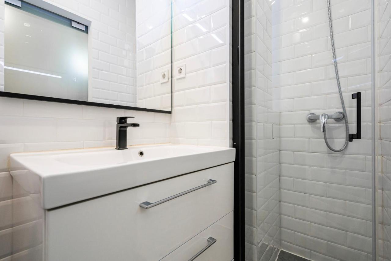 Rodas Apartment Madrid Luaran gambar